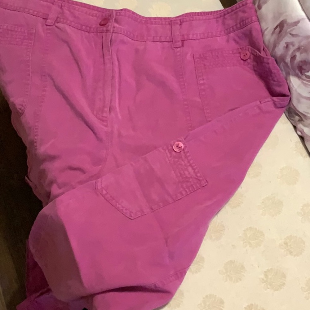 JM Collection 18 soft purple cargo capris